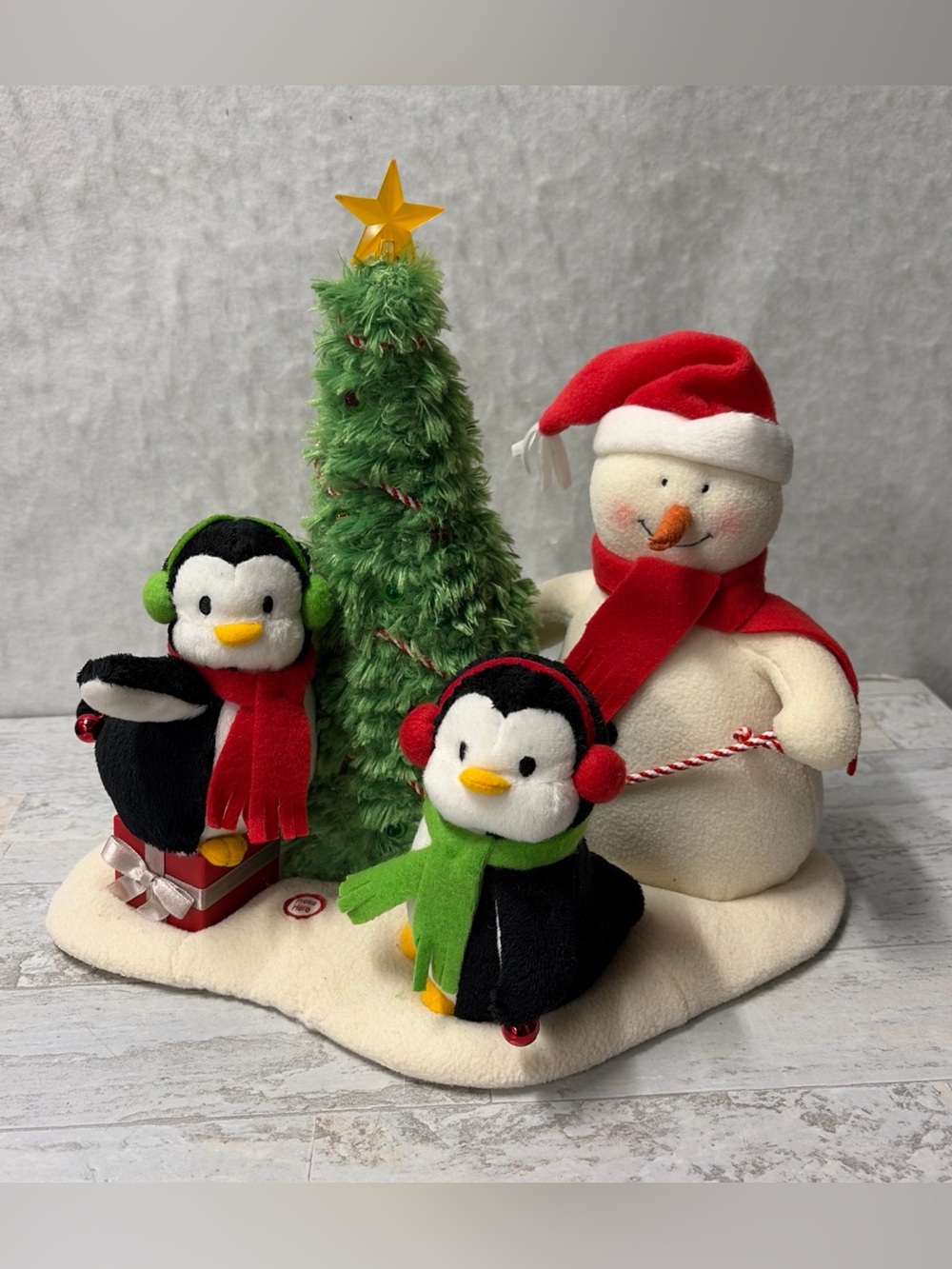 Hallmark 2006 Very Merry Trio Jingle Pals Plush Singing Snowman Penguins WORKS